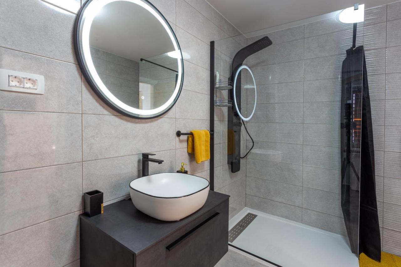 Deluxe Dreamy Room In The Center Of Hvar With Sea View Χβαρ Εξωτερικό φωτογραφία